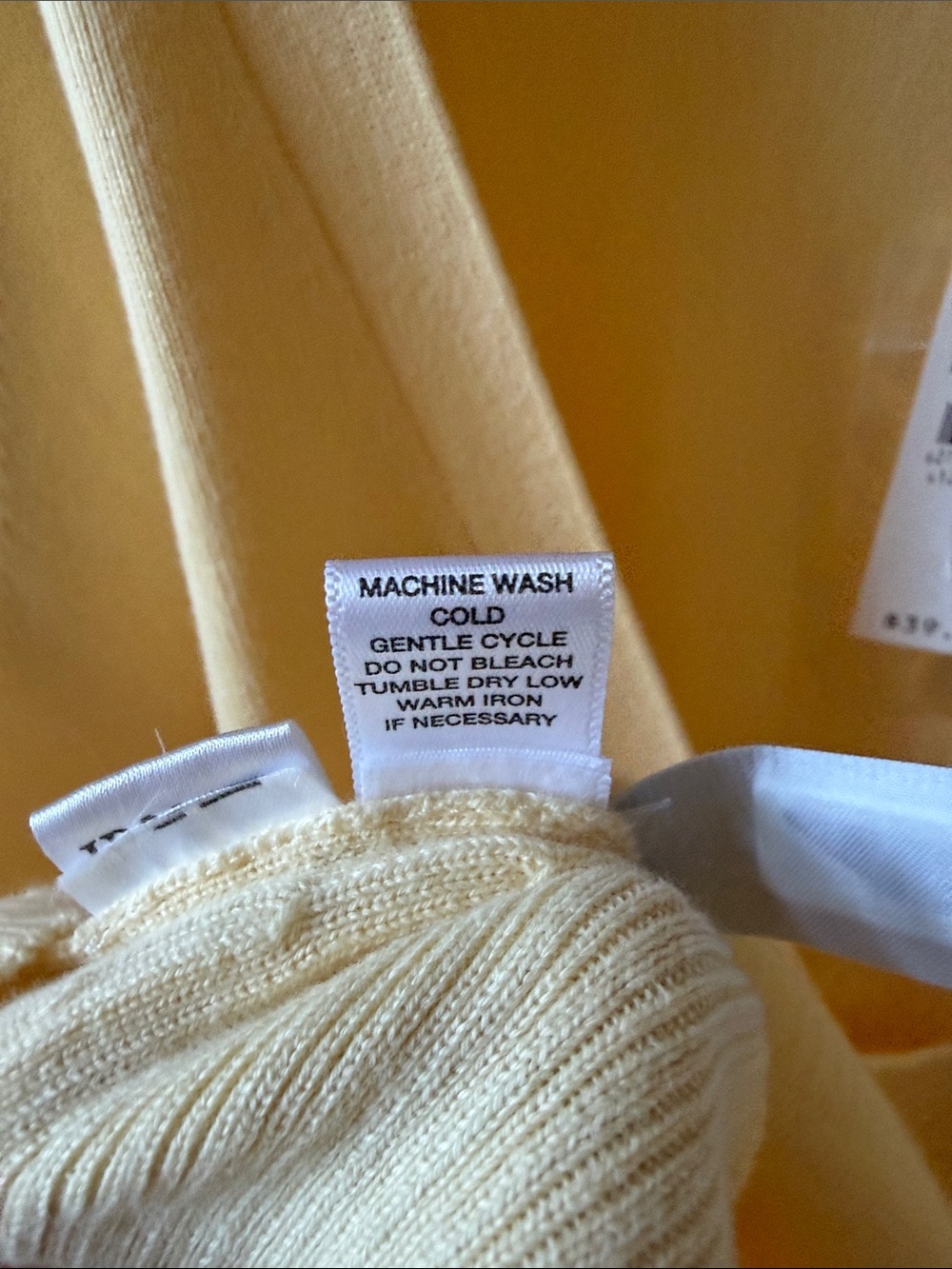 LOFT Pale Yellow V-Neck Short Sleeve Cardigan - Picture 5 of 6